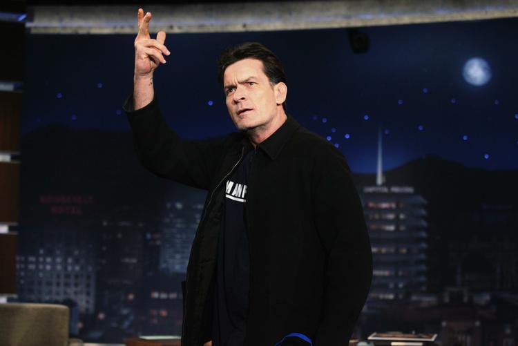 #¤%&amp;. Charlie Sheen har bandet og svovlet både før og efter sin fyring. Nu stedes hans figur endelig til hvile. 