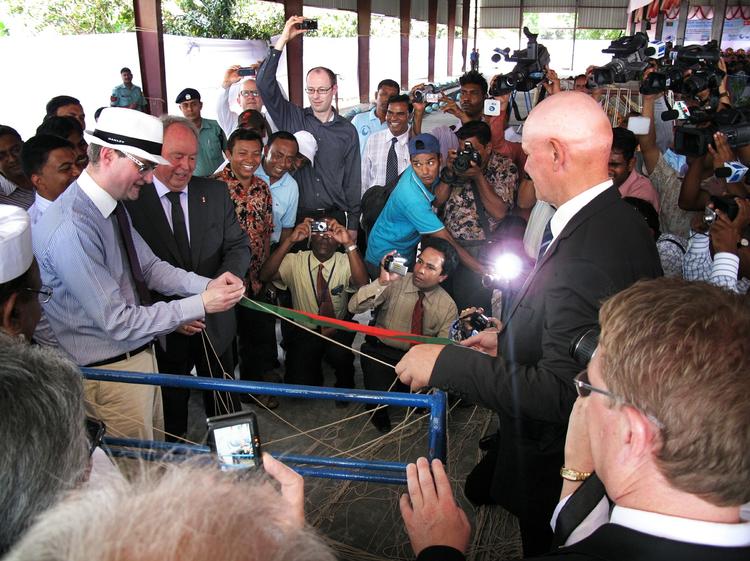 frihedsminister. Søren Pind bør overveje, hvordan støtte til kondomer og kurser i kvinderettigheder kan øge friheden på det afrikanske kontinent, mener Poul Aarøe Pedersen. Her er ministeren på besøg i Bangladesh. 