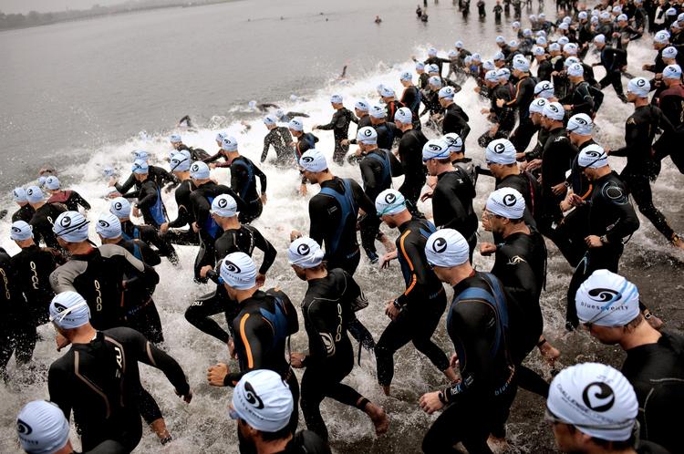 Hårdt. Omkring 1.700 deltog sidste år i Copenhagen Challenge, hvor man skal løbe en maraton, cykle 180 kilometer og svømme 3,8 kilometer. 