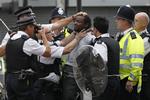 En mand arresteres i Croydon i det sydlige London. 
