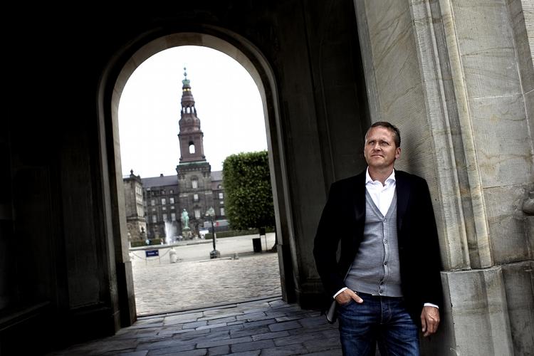 USIKKERT. Anders Samuelsen risikerer ikke at komme i Folketinget, hvis partiet må nøjes med fire mandater. 
