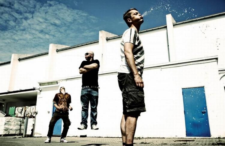 Malk De Koijn er snart klar med et nyt album, hør førstesingle "Toback to the Fromtime" på det eksterne link nedenunder. Hvis du ikke fik billet til de fire koncerter, får du nu mulighed for at se dem i Aarhus d. 4 november. 