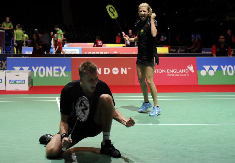 Videre. En sejr over et indonesisk par sendte Julie Houmann og Mads Pieler Kolding videre til anden runde ved VM i London. 