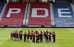 hjemmebane. Samtlige Danmarks seks foregående udekampe mod Skotland er blevet afviklet på Hampden Park, hvor Danmark efter fire nederlag har vundet de seneste to kampe med 1-0. 