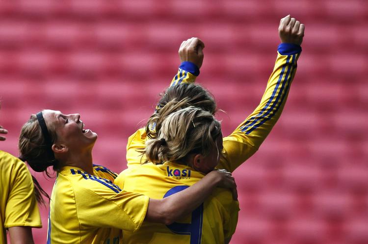 pokalhold. Brøndby har haft stor pokalsucces de seneste år, men jublen var nok mindre behersket efter gårsdagens mange mål. 