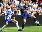 Nicolai Høgh (tv.) og Esbjerg ødelagde dagen for AaB og Jeppe Curth (th.) i dagens superligakamp i Esbjerg. 