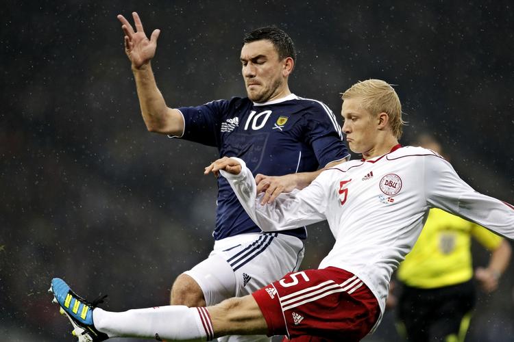 debutant. Samarbejdet med Michael Krohn-Dehli på venstrekanten fungerede fint for Nicolai Boilesen, der var først til at juble sammen med klubkammeraten Christian Eriksen over 1-1-målet. 