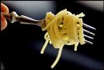 Sparemad. Der er ingen grund til at leve af spaghetti og ketchup, når madbudgettet er stramt. Her er opskrifter til billig men lækker hverdagsmad. 