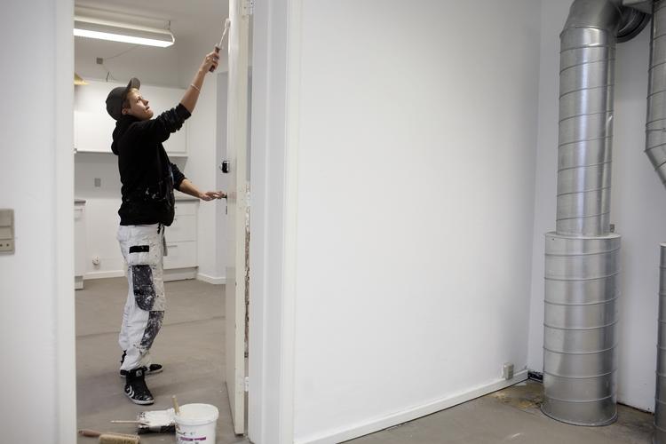 Illegalt. Klinikken på Vesterbro er ved at blive gjort klar til åbningen om mindre end to uger. 