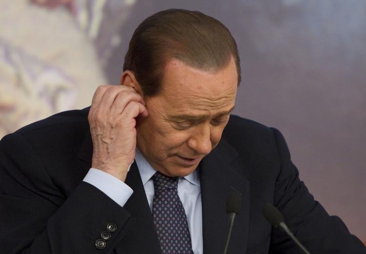 Forgældet. Statsgælden udgør i dag 128 procent af Italiens bruttonationalprodukt, må regeringsleder Berlusconi erkende. 