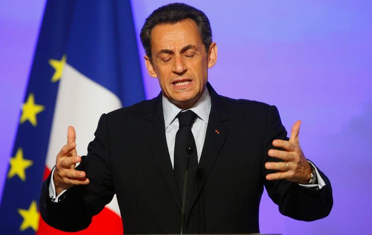 Trængsel. Sarkozy  fastholder, at regeringens mål om at nedbringe underskuddet på budgettet skal overholdes (arkivfoto). 