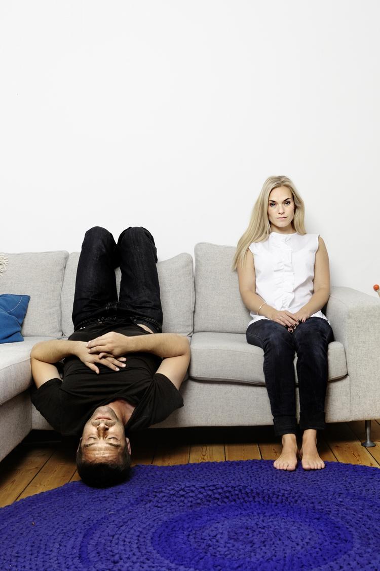 Overskrift. Thomas Levin peger på begrebet overskrifter som grunden til, at han og Laura Christensen kom frem til at fungere fredeligt sammen. 