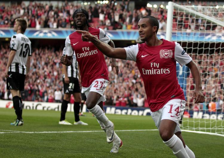 1-0. Efter fire minutter scorede Theo Walcott for Arsenal, og det blev kampens eneste mål. 