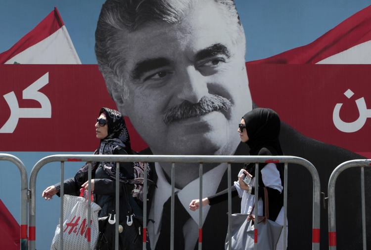 Retsforfulgt. Til september står Libanon til at få formandskabet for FN's sikkerhedsråd. Fire navngivne Hizbollah-folk er sigtet for mordet på den tidligere regeringsleder Rafik Hariri (i billedet). 