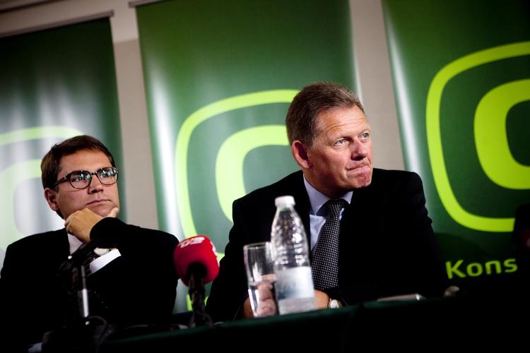 Sommergruppemøde. Brian Mikkelsen og Lars Barfoed ved gårsdagens pressemøde i forbindelse med de konservatives sommergruppemøde på Lindøværftet i Munkebo på Fyn. 