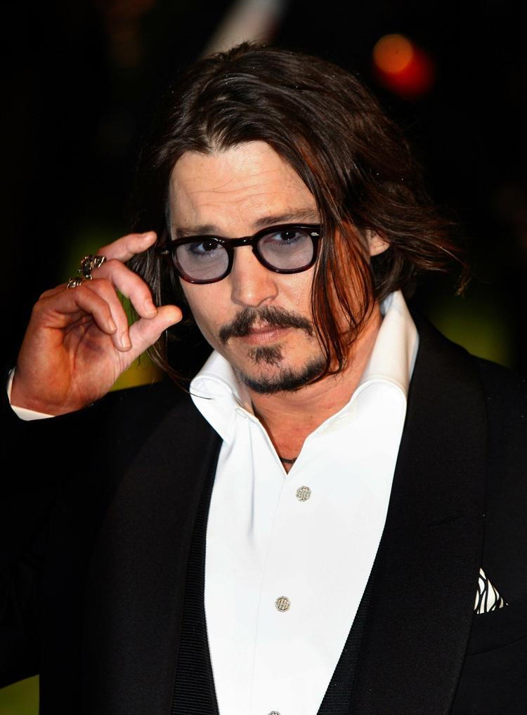 nedlagt. Filmprojektet med Johnny Depp i rollen som makkeren Tonto er nu blevet nedlagt. 