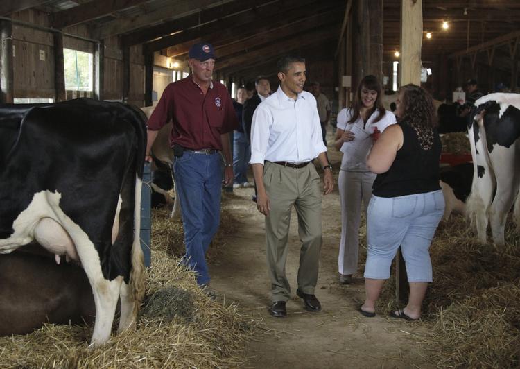 charmeoffensiv. Præsident Barack Obama har netop været på en rundtur i flere stater. Her er han til Whiteside County Fair i Illinois. 