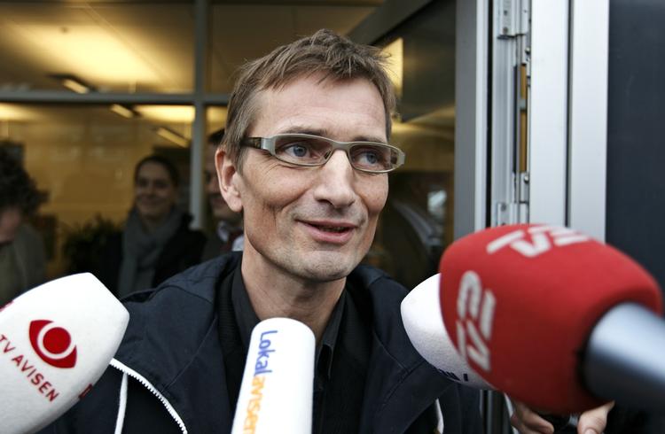 Demokrati. Niels Holck kan ikke udleveres til rettergang i Indien, har landsretten fastslået. Det behøver danske diplomater ikke forklare og udglatte over for Indien, skriver debattør. 