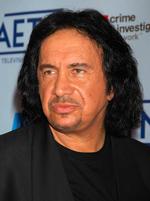 modvind. Gene Simmons fra bandet Kiss er kommet i strid modvind efter sine noget kontroversielle udtalelser om Michael Jackson. 