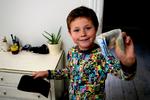 MÅL. 7-årige Rasmus har indtil videre sparet 2.500 kroner op. Målet er 3.500, så han kan købe LEGO Star Wars Dødsstjernen. 