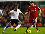 Transfer. Christian Poulsen er ikke inde i varmen hos manager Kenny Dalglish, og vil væk fra Liverpool. 