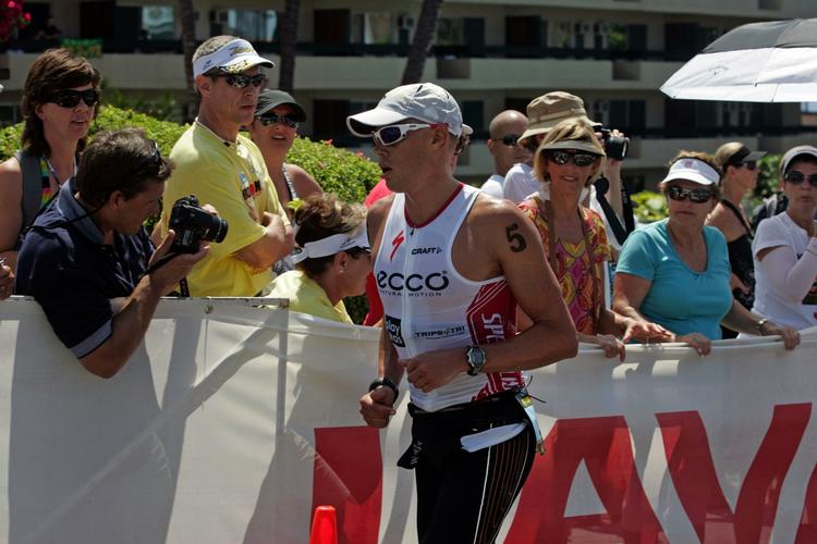 vinder. Om halvanden måned gælder det Ironman Hawaii for Rasmus Henning. 