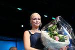 Tillykke. Vicki Berlin var meget bevæget, da hun blev køret til årets Dirch. 