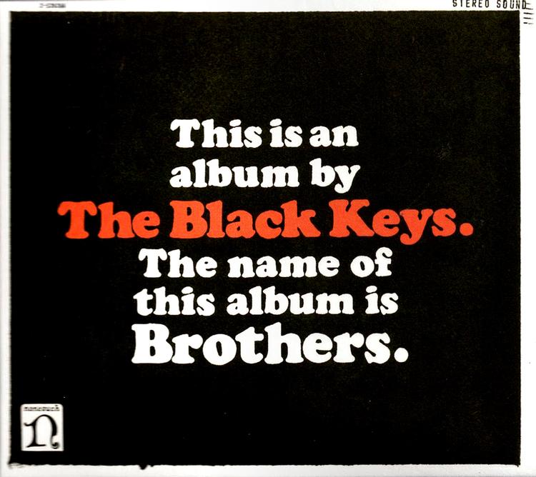 Skrump. I dag sidder meget få med et stort lp-cover foran sig, når de hører ny musik. Udbredelsen af  mp3-afspillere og smartphonesr, har skabt nye coverdesign i mikrostørrelse. 