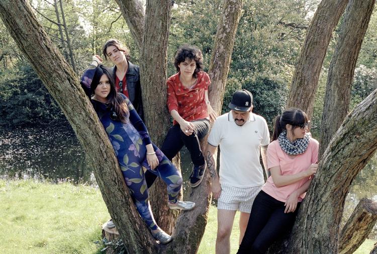 Sambafri. På 'La Liberación' har CSS gearet ned for adrenalinen. PR-foto: Subpop 