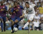 Udsættelse. Den spanske turnering er standset, næsten før den er begyndt. Kun Super Cuppen mellem Real Madrid og Barcelona er blevet spillet. 