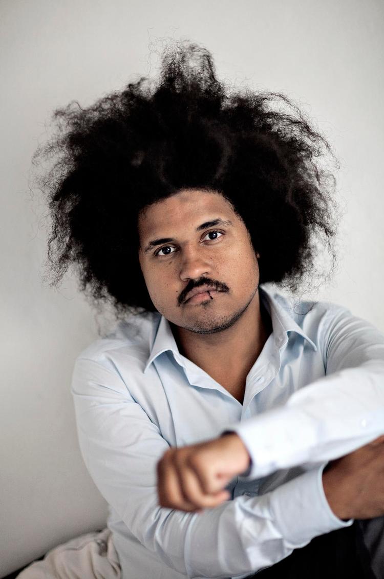 Buttenschøn. Har skrevet en række ambitiøse sange til sit nye album 'Vinden blæser'. 