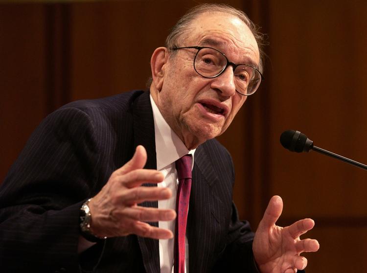 Kollaps. Den forhenværende chef for den amerikanske centralbank, Alan Greenspan, spår ikke euroen mange chancer. 