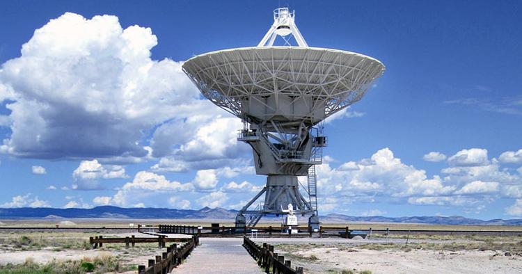 HALLO? De store radioteleskoper, Very Large Array, er ejet af The  National Radio Astronomy Observatory og holder øje med, hvad der sker ude i rummet. 