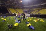 ballade. Fodbolden kan bringe sindene i kog hos Fenerbahce, men det kan beslutningen om at trække klubben fra Champions League utvivlsomt også. 