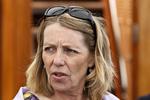 Niksen. Hoffets talskvinde Lene Balleby afviser, at de kongelige bevidst driller ugeblade som Se og Hør. 