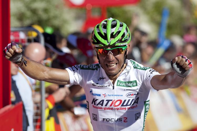 førertrøje. Joaquin 'Purito' Rodriguez kom først over stregen og erobrede samtidig den samlede føring i Vueltaen efter en ekstrem etape. 