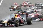forrest. For Sebastian Vettel er det ganske normalt at have alle de øvrige Formel 1-kørere bag sig. 