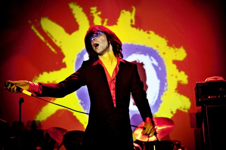 Tur-retur. Som en del af den bølge af bands, der gennemspiller deres største album fra a til z, så Primal Scream sig over skulderen. Og fik øje på den tabte uskyld. 