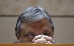 Udhængning. Evengelos Venizelos lover, at de store skatteskyldnere vil blive lagt ud på nettet med navns nævnelse omgående i løbet af et par dage. 