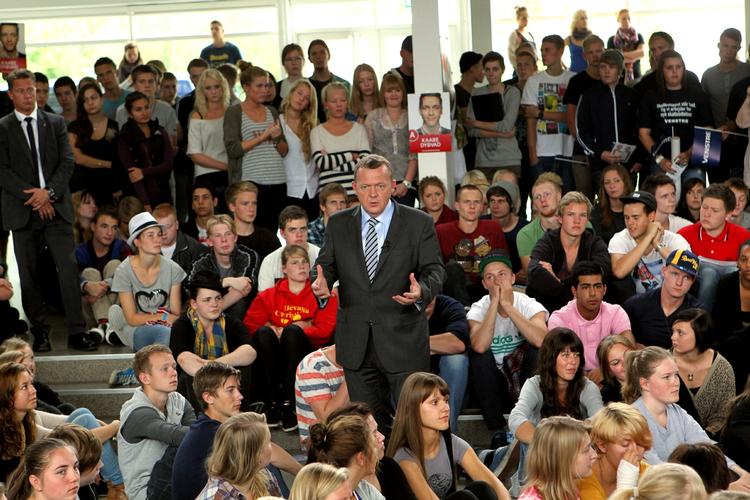 Valgkamp. Journalistisk dækning af politik er godt. Men i Løkkes regeringstid er kvantiteten blevet for voldsom, skriver debattør. 