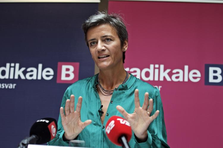 magtbalance. To tendenser står tydeligt frem i valgkampen: Det Radikale Venstre og Enhedslisten stormer frem i alle meningsmålinger. 