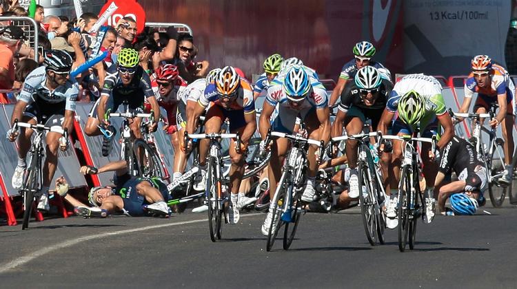 sprinteretape. Syvende etape af Vueltaen endte med en massespurt og massestyrt. I dag er der lagt op til endnu en styrkeprøve mellem sprinterne. 