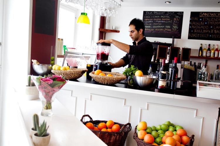 Juicy. Cafe Pendant er stærk på juicefronten, men stedets ambitioner er alt i alt for meget i mellemlejet. 