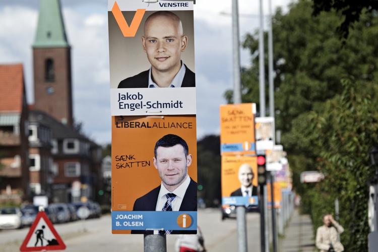 ANSIGTSTRÆK. Politikernes ansigtstræk har betydning for, hvor vælgerne sætter krydset. Ser de kompetente ud, få de stemmer, konkluderer ph.d-studerende Lasse Laustsen. 
