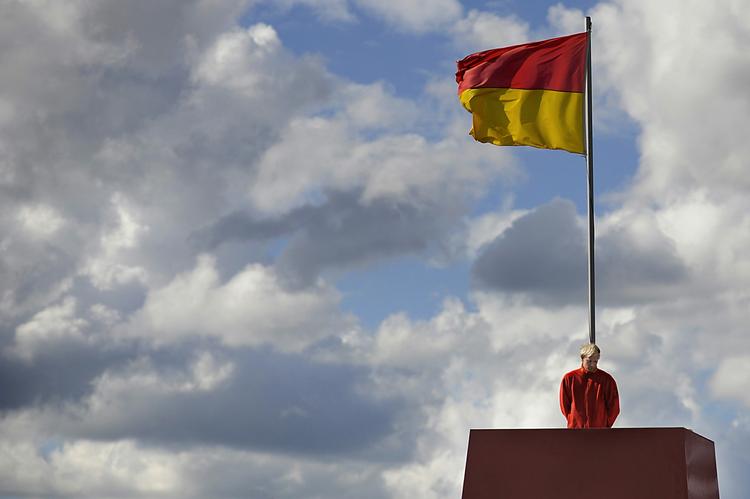 Lukkedage. Livredderne måtte kigge langt efter gæsterne ved havnebadene i år. Under 10.000 sprang i havnen med Islands Brygge i juli måned, som havde 19 dage med rødt flag. 