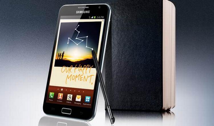 Hybrid. Ideen med Galaxy Note er at kombinere tablet-computeren med smartphonen, så man ikke behøver at slæbe rundt på begge dele, lyder det fra Samsung. 