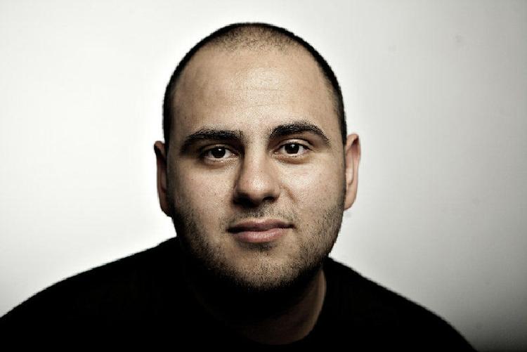 Køn. Ikke kun er krigen mod pigefostre en forkastelig handling, men i den grad også en paradoksal handling i nydanske kredse, skriver debatredaktør Tarek Omar. 