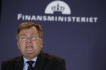 Økonomi. Finansminister Claus Hjort Frederiksen (V) fastholder, at en sejr til rød blok vil føre til gældsætning og højere renter. 