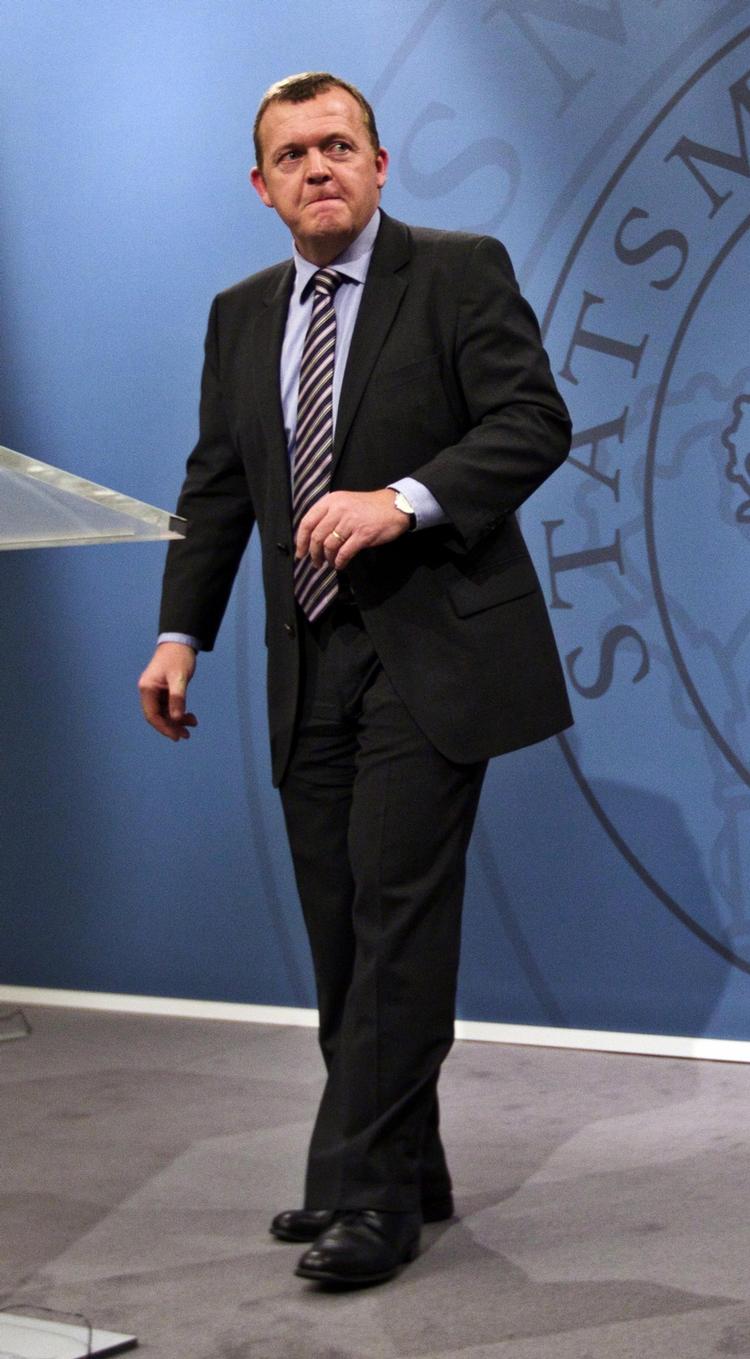 Vækst. Den reelle bundlinje er, at vi i Danmark ikke har lagt »krisen bag os«, som statsminister Lars Løkke Rasmussen (V) ellers proklamerede allerede tilbage i juni. 