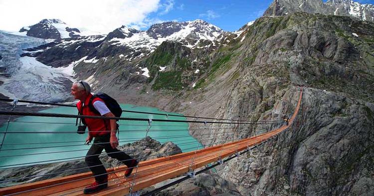 FARLIGT. Antallet af omkomne i Alperne er steget voldsomt siden sidste år. 